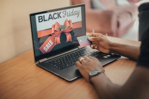 black-friday-online-shopping-2024-12-05-08-16-18-utc